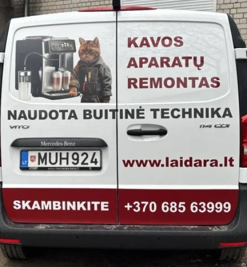 reklama ant automobilio